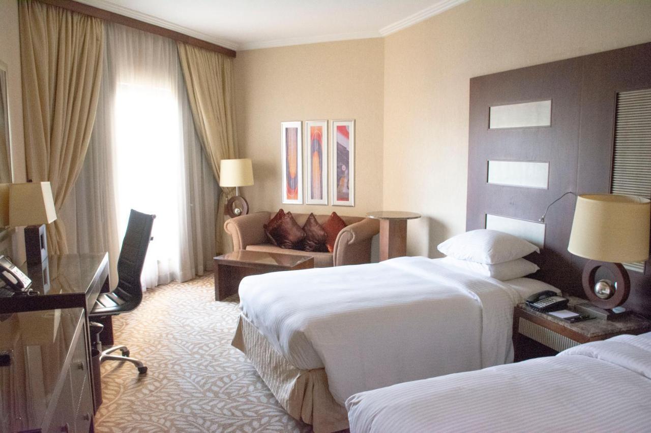 Al Corniche Otel Cidde Dış mekan fotoğraf A room at the hotel